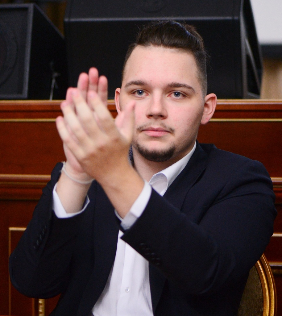 Артем Градюшко Артем Градюшко