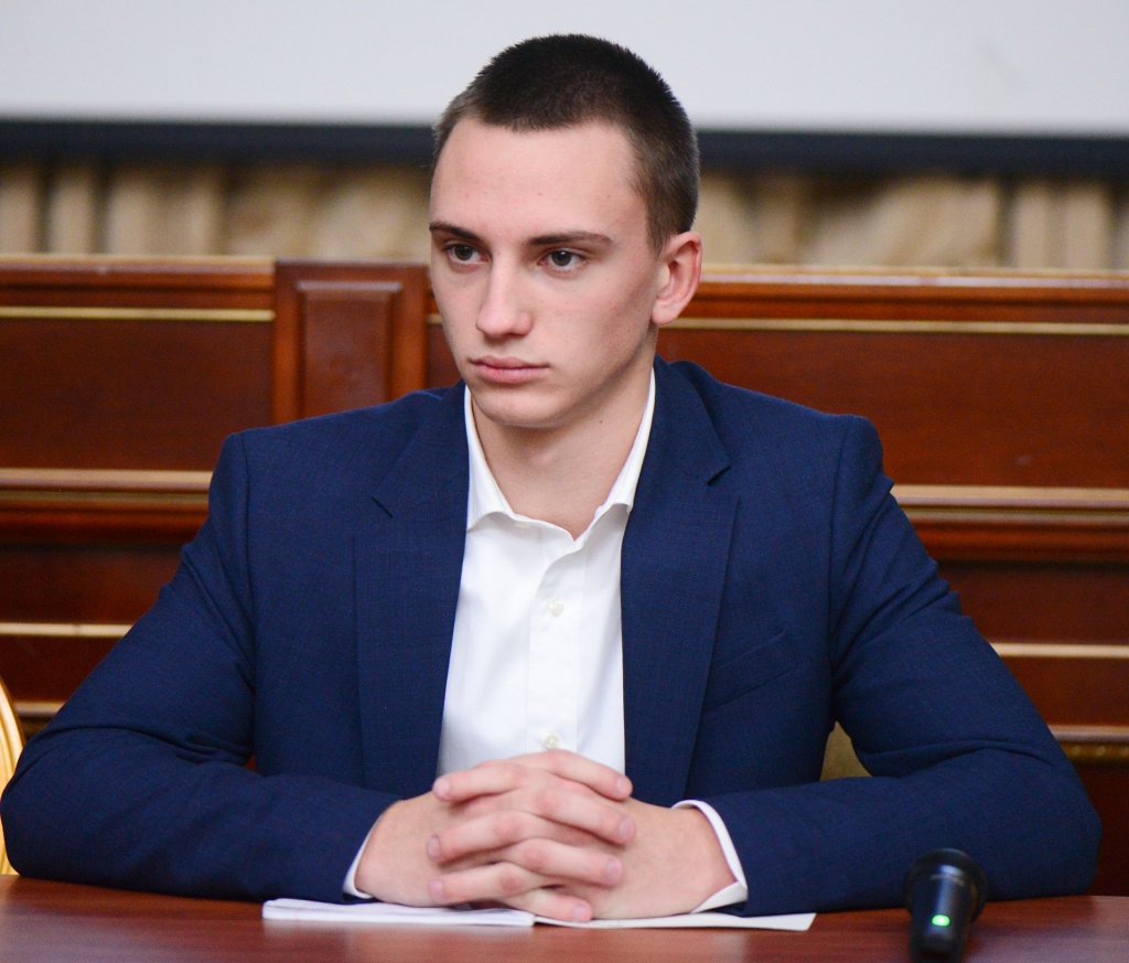 Владислав Тюльпанов Владислав Тюльпанов
